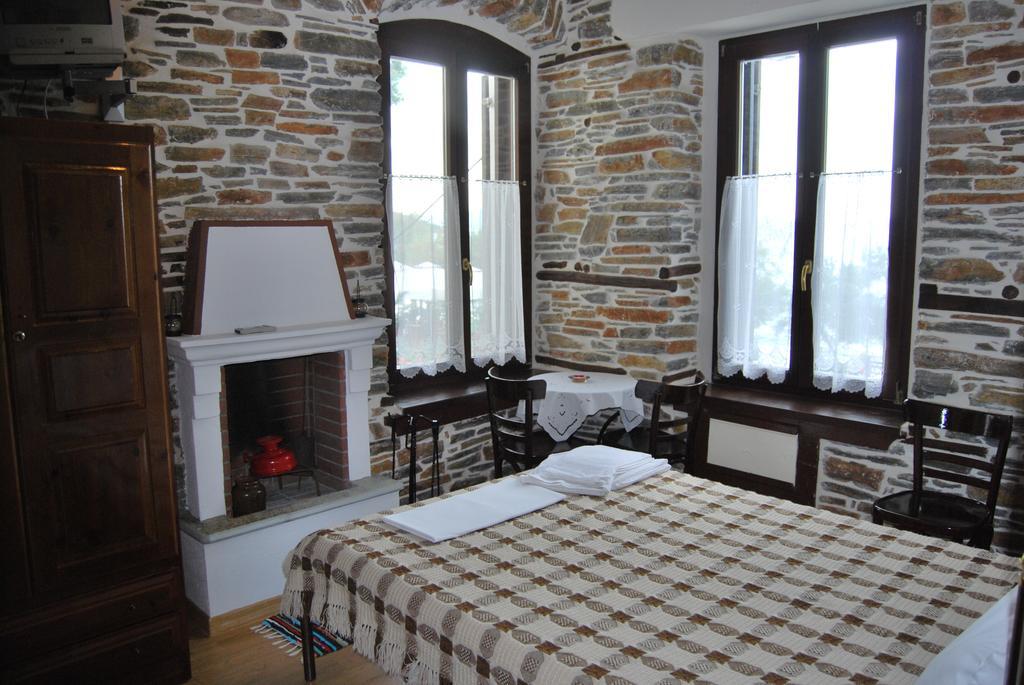 Paris & Eleni Apartment Áfissos Phòng bức ảnh